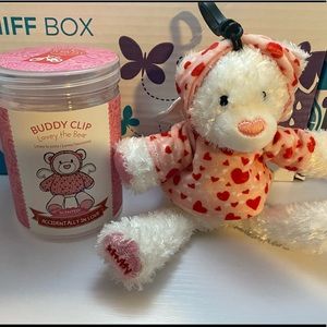Lovely the Bear w/ Accidentally in Love Buddy Clip
